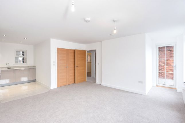 Flat 11,, Saxons Court, Wokingham photo 4