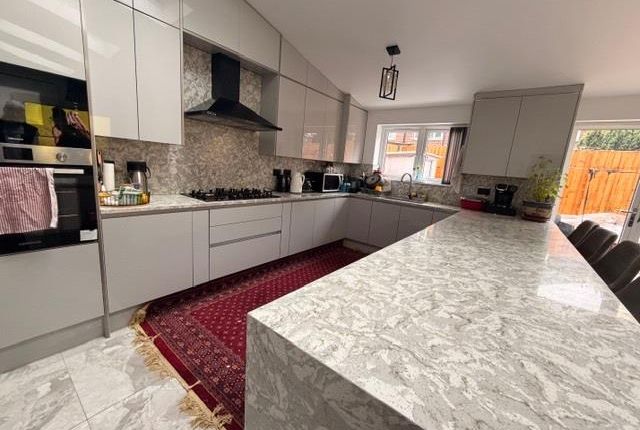 12, Winsham Grove, Birmingham photo 3