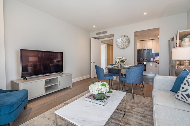 Flat to rent in Circus Apartments, Canary Wharf, London