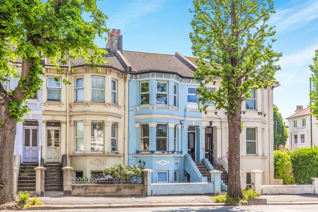 Flat to rent in Sackville Road, Hove