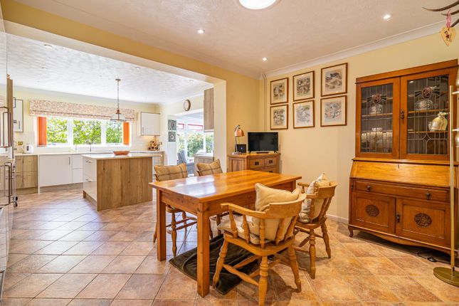 19 Orchard Grove, West Winch, Norfolk photo 4