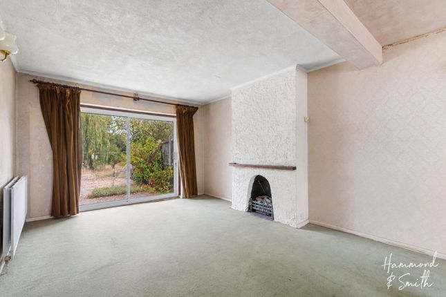 11 Hows Mead, Epping photo 3