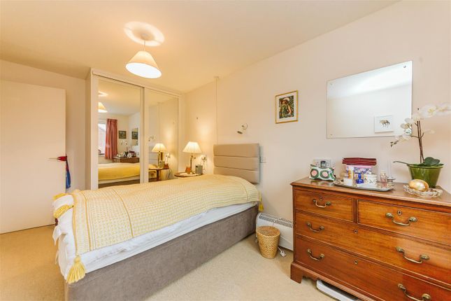 Flat for sale in Fallodon Court, Henleaze, Bristol