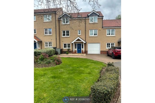 Terraced house to rent in Walnut Mews, Peterborough