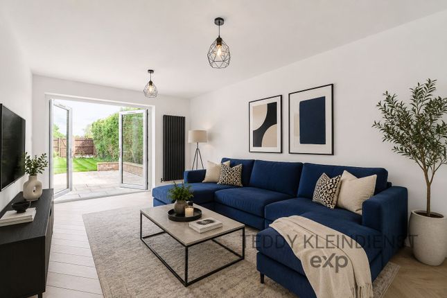 102, Summer Road, Thames Ditton photo 5
