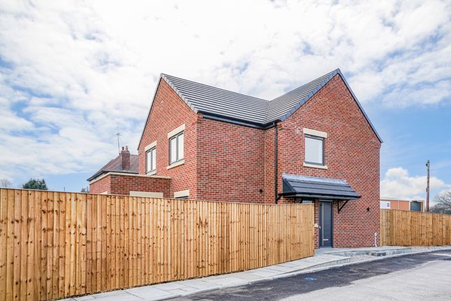Detached house for sale in Farriers Walk, Pontefrct