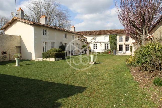 Thumbnail Property for sale in Vouille, 86190, France, Poitou-Charentes, Vouillé, 86190, France