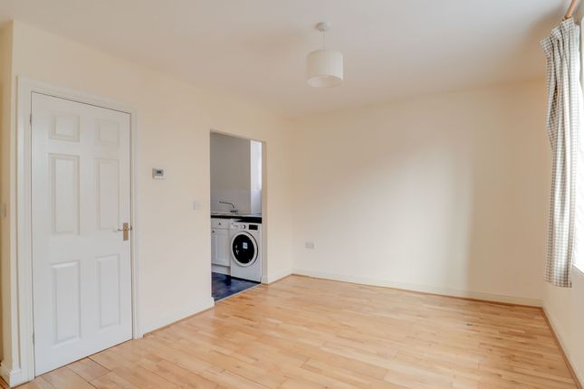 Flat 7, Armstrong House, Cambridge photo 2