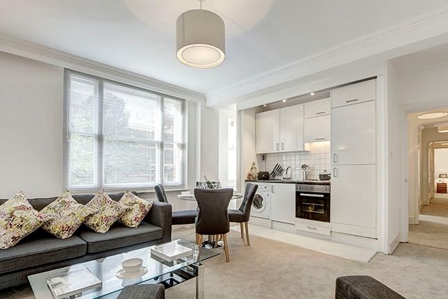 Flat to rent in Hill Street, London