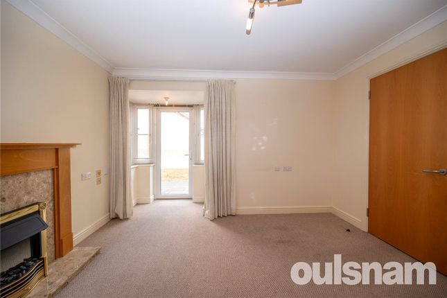 21, Michael Blanning Place, Balsall Common photo 3