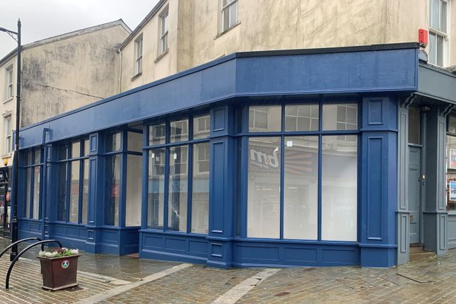 Retail premises to let in Commercial Street, Aberdare