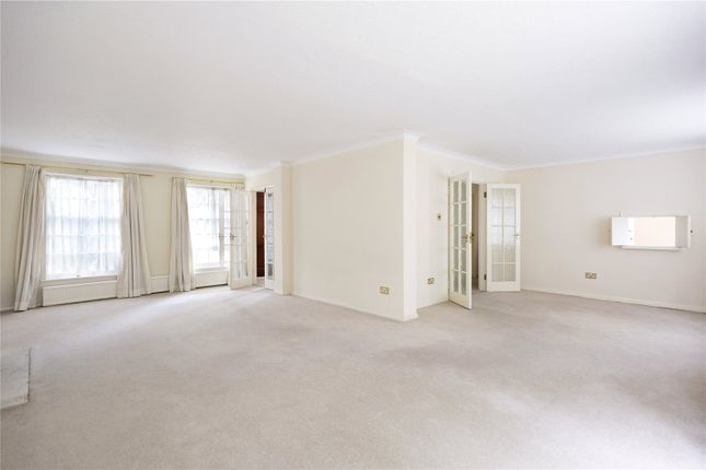 8, Camelot Close, London photo 3