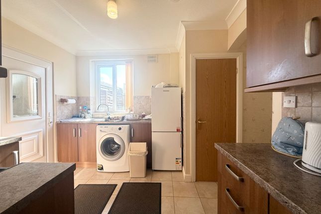 31, St. Georges Road, Stourbridge photo 3