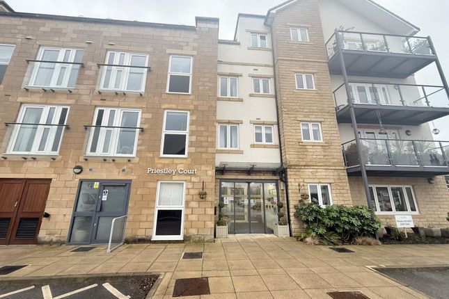 2 bed property for rent in Railway Road, Ilkley, West Yorkshire LS29