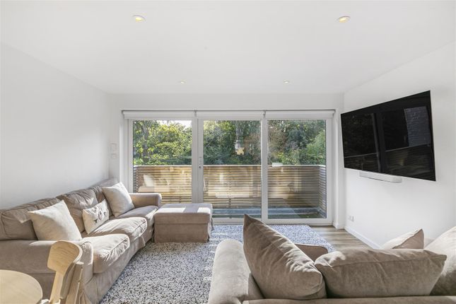 4 Watermans Close, Lower Ham Road, Kingston Upon Thames photo 4