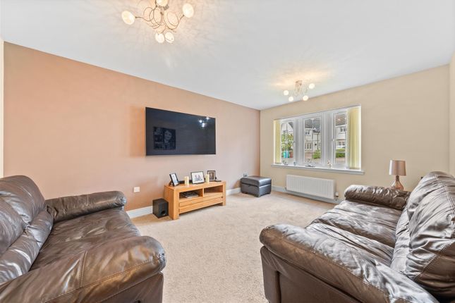 39, Heron View, Motherwell photo 2