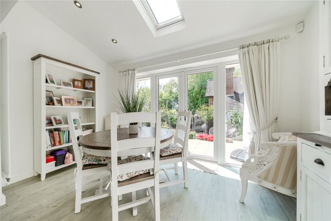 1, Minden Court, Camberley photo 3
