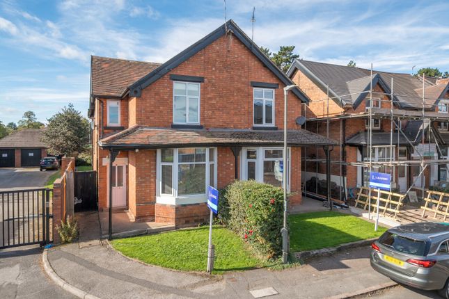 6-bed detached on 22/24, Elm Avenue, Nottingham, £120,000