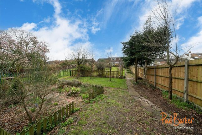 Bungalow for sale in Jenkins Avenue, Bricket Wood, St. Albans