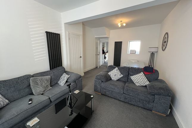 Llanelli Carmarthenshire photo 3