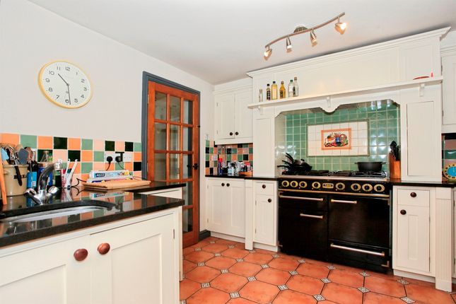 18, Peterborough Road, Peterborough photo 2