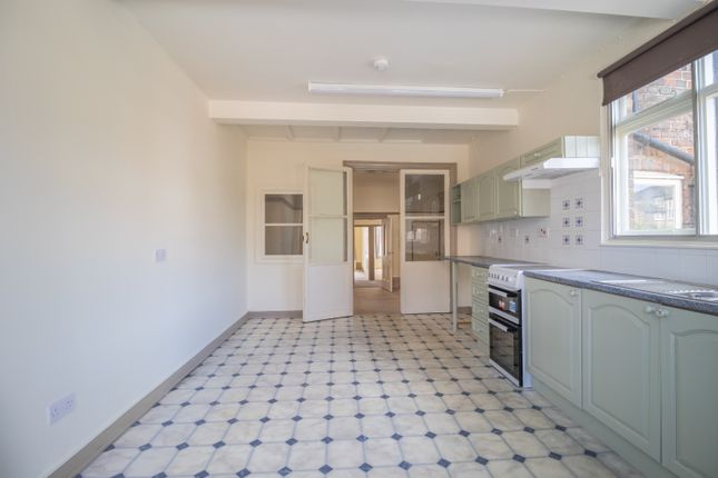 Flat 3, 5 Portland Street, Norfolk photo 3