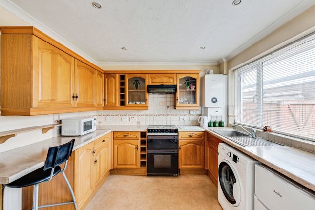 30, Canney Close, Swindon photo 2