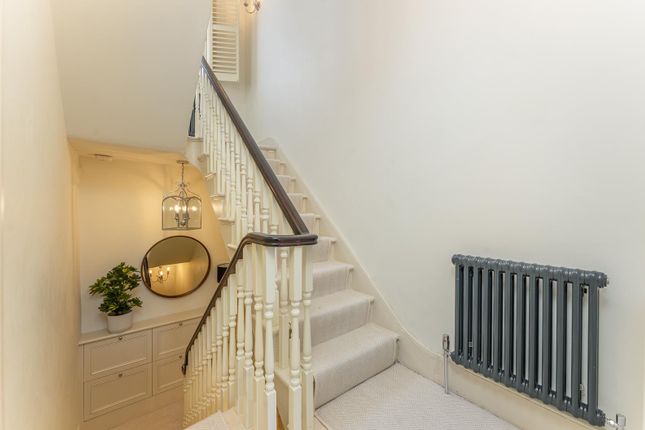 Flat for sale in Regents Park Road, London