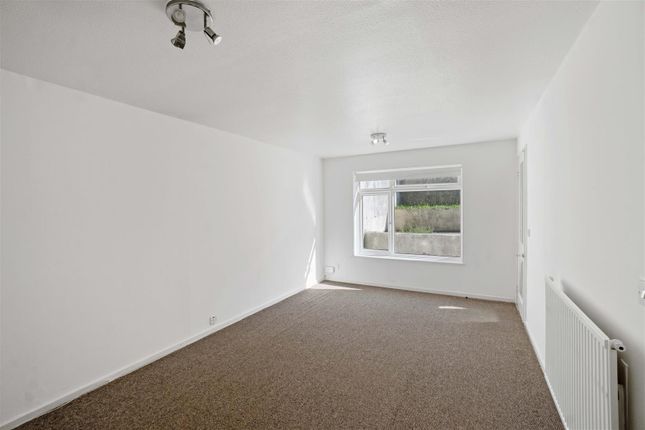 108, Tailyour Road, Plymouth photo 2