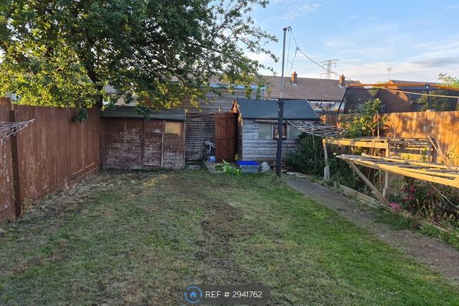 Henderson Drive, Dartford photo 2