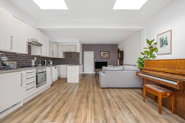 20, Birkbeck Road, London photo 2