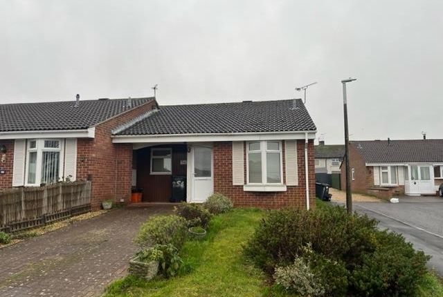 Bungalow to rent in The Cullerns, Highworth, Swindon