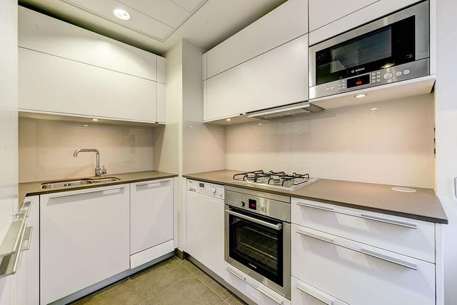 Flat to rent in Cavalry Square, Turks Row, Chelsea, London