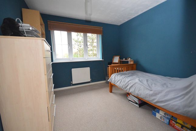 Detached house for sale in Broadoaks Crescent, Braintree