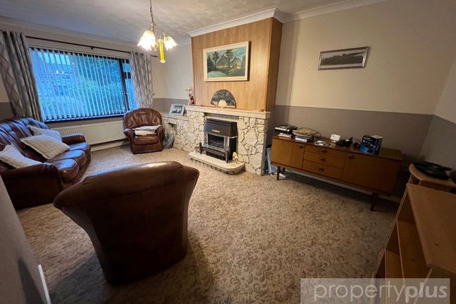 18, Heol Y Coed, Pontypridd photo 3