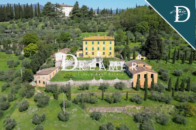 Thumbnail Villa for sale in Via Gora E Barbatole, Pistoia, Toscana