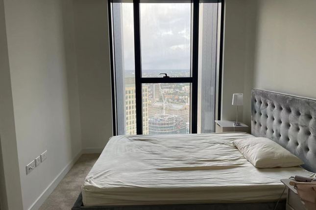 Thumbnail Flat to rent in Marsh Wall, London