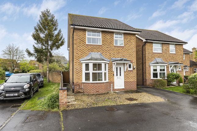 Link-detached house for sale in Usk Way, Didcot