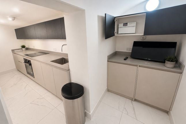 Flat 2, 24, Eaton Place, Brighton photo 3