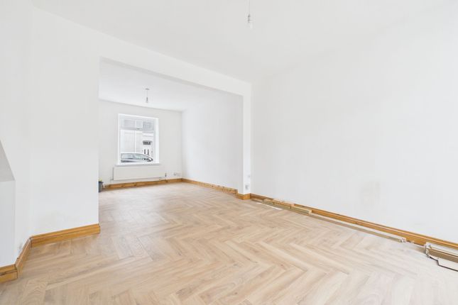 119 Eureka Place, Ebbw Vale photo 3