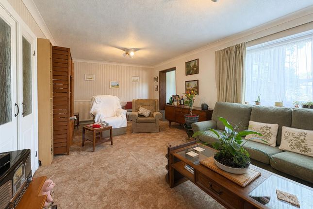 36, Valebridge Drive, Burgess Hill photo 4