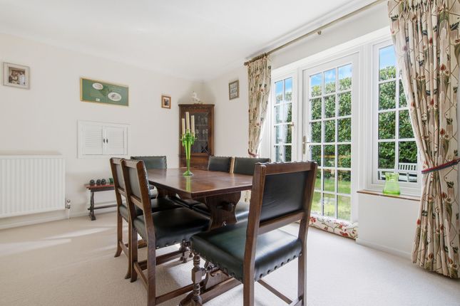5 Sidbury Close, Ascot photo 4