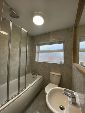 15, Denholme Drive, West Yorkshire photo 5