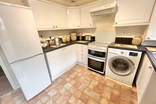 Hendre Road, Conwy photo 3