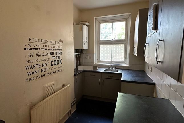 19A, Laurel Grove, London photo 5