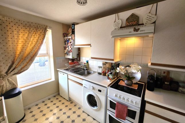 Terraced house to rent in Marlin Close - Silver Sub, Gosport, Hampshire