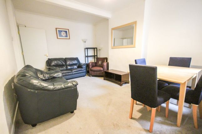 33 Ripon Road, Bournemouth photo 2