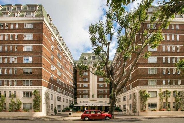 Thumbnail Flat to rent in Sloane Avenue, London