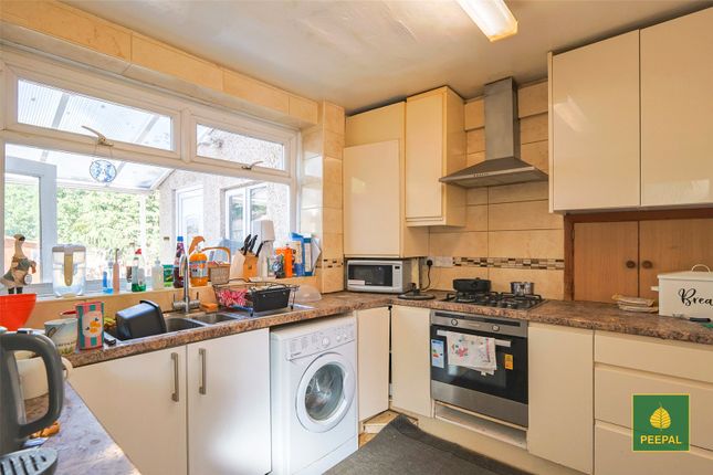 96, Cripley Road, Farnborough photo 2