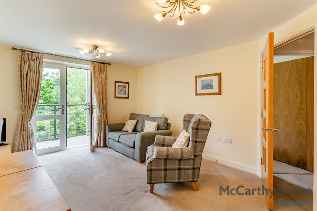 19 Brooke Dene Court, Serpentine Road, Cleckheaton photo 3